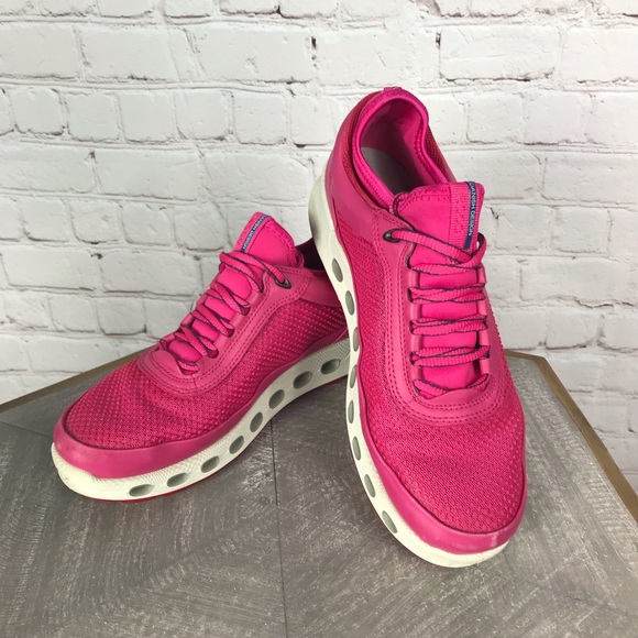 ecco shoes gore tex surround